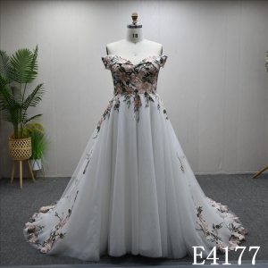 2025 New Sweetheart neckline A-line lace up back colorful lace Wedding Dress Evening Gown