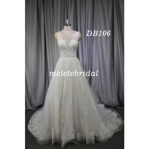 New arrival wedding dress with sweep train zipper back