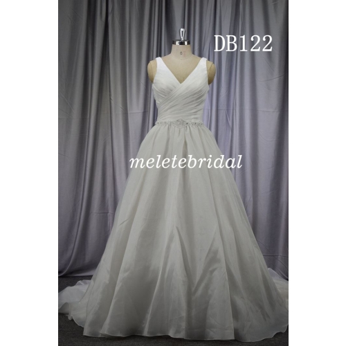 V neckline new arrival organza wedding dress