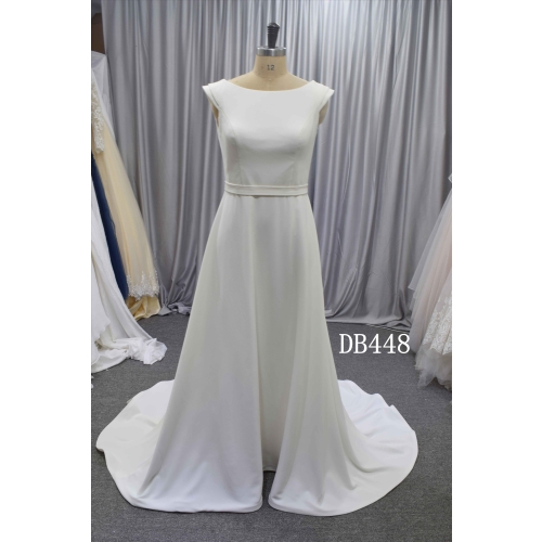 Crepe wedding dress wish a detachable cape