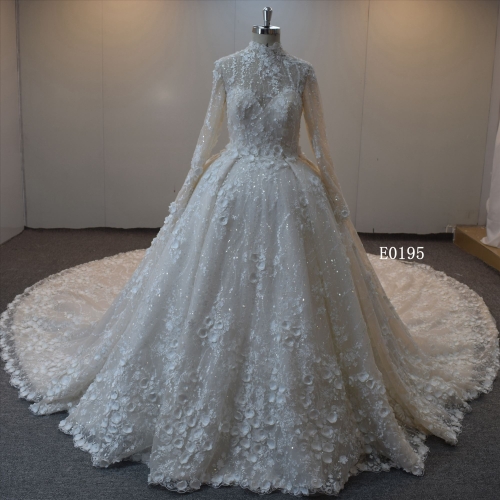 Long Sleeves Organza Bridal Gown Ball Gown Wedding Dress For Women