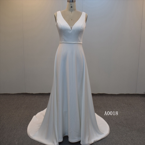 Custom Sleeveless Bridal Gown Sheath Wedding Dress For Women