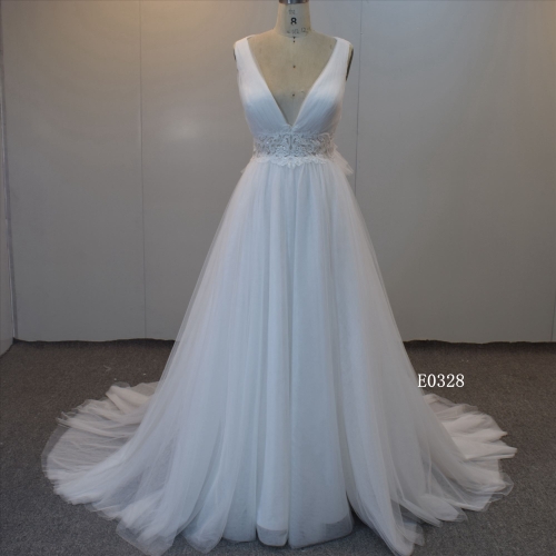 V-Neckline Wedding Dress No Sleeves Bridal Dress