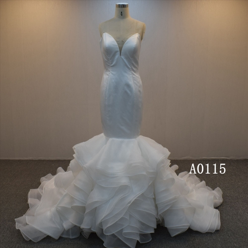 Sexy Sweetheart Neckline Wedding Dress Mermaid Bridal Dress With Ruffles Train