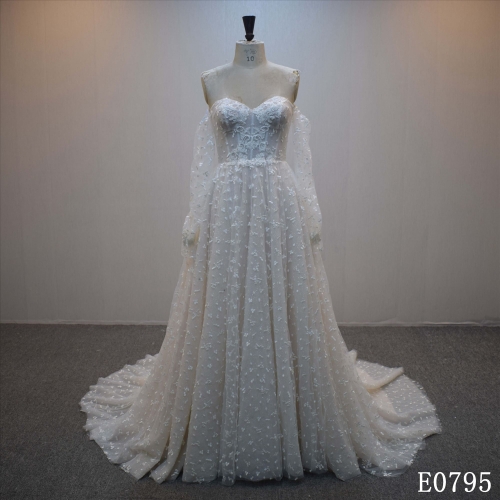 Beautiful Design Long Sleeve Bridal Dress