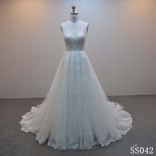 Plus size A-line bridal dress guangzhou factory made elegant Applique bridal dress