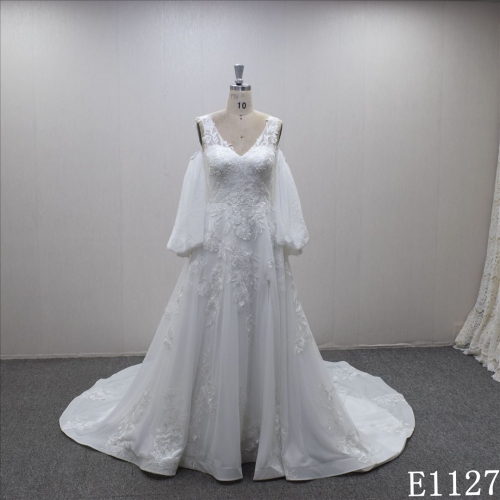 Princess A-line  v-neck bridal dress Chinese factory sell  flower lace wedding dress