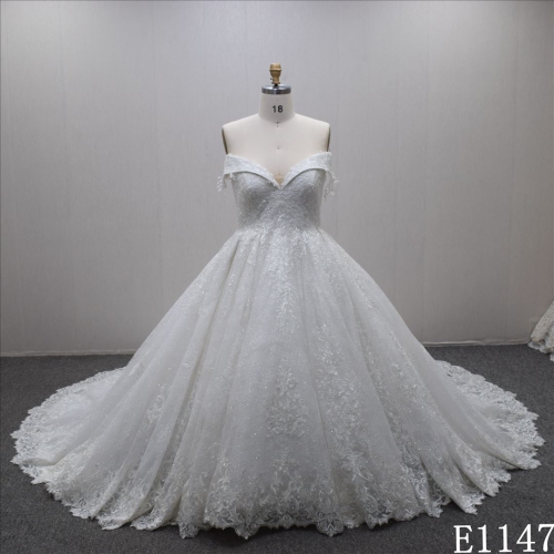2023 new design Honorable  Ballgown sweetheart neck  glitter tulle wedding dress