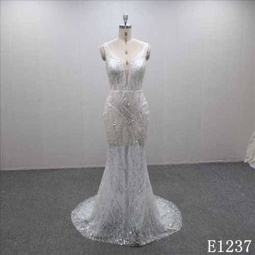 2023 Trendy  Mermaid plunging V-neck  beaded tulle sparkle wedding dress