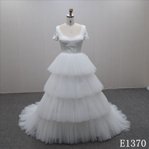 Glamorous special design lovely Ballgown square neck tulle  wedding dress