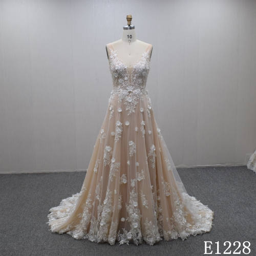 Elegant V-neck lace flowers wedding dress Guang Zhou Made