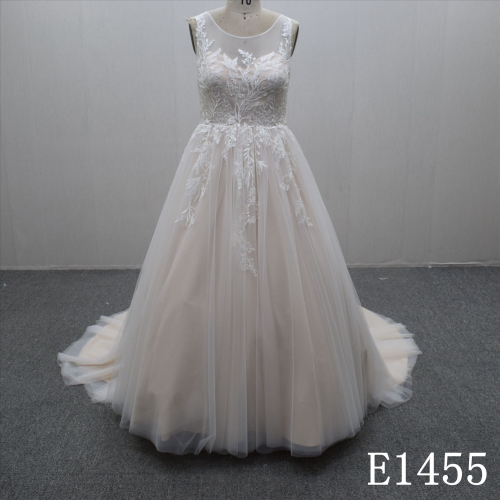 Summer Graceful Illusion Lace Flower  Tulle Hand Made  Bridal Dress For Women