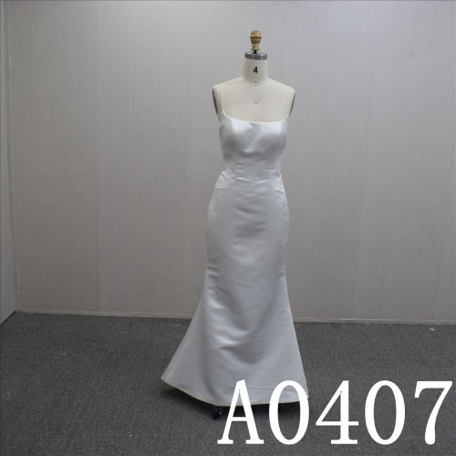 Special Satin Bridal Gown with Sleeveless and Mermaid  Dress Design
