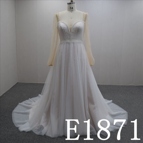 Long Sleeves Beading V-neck A-line Hand Made wedding Dress