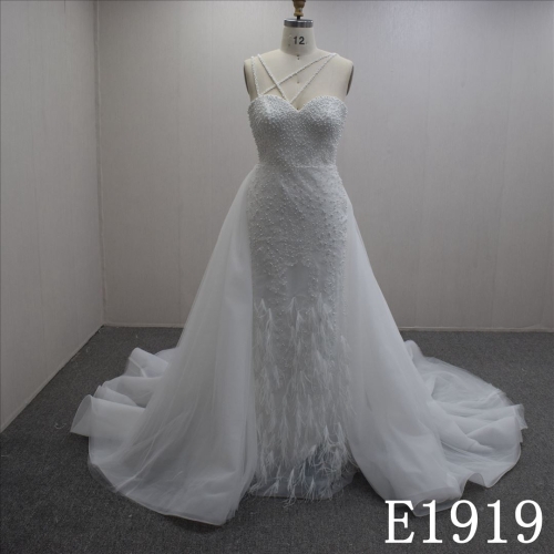 High Quality Elegant and simple Sleeveless  Wedding Dress