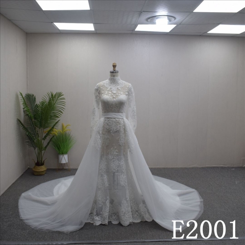 Two-piece wedding dress for the bride with hand made