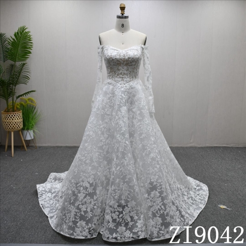 Sweetheart Neck Long Sleeve Applique A-line High Quality Fashion Bridal Gown