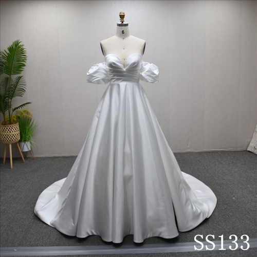 New Design Sweetheart Neckline Pleat Princess A-line Beaded Long Train Ball Gown