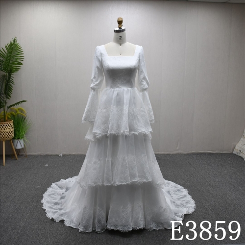 Back Zipper and button Quality Hot Sale A-line Gentle and Beautiful Bridal Dress