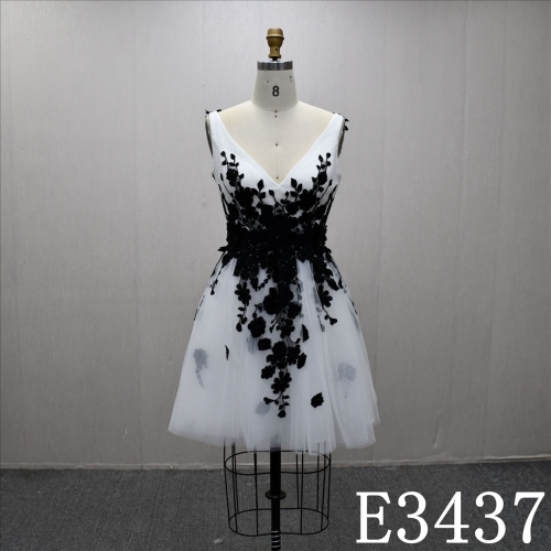New design luxurious lace applique popular elegant A-line short skirt wedding dress