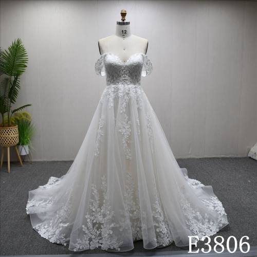 New design luxurious lace applique popular elegant  off sleeves wedding dress