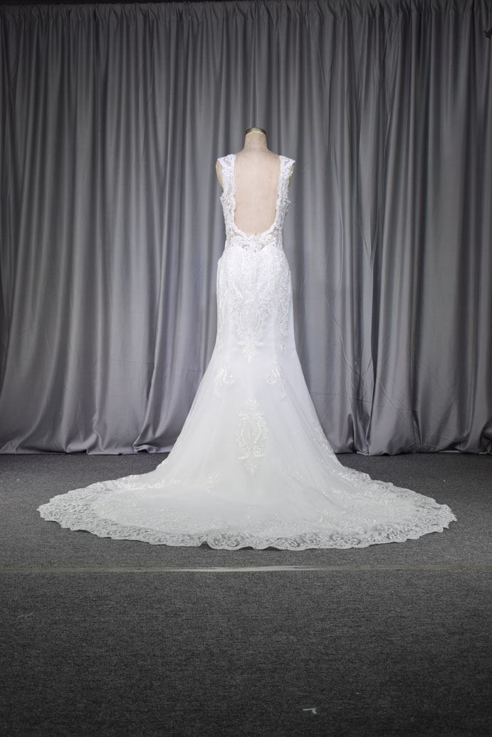 Gorgeour lace and bling beading backless mermaig gown