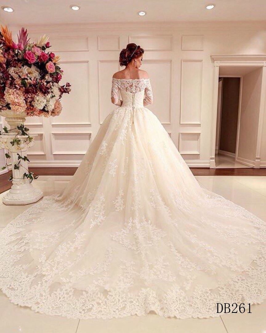 Custom made princess style straight neckline wedding dress with long sleeves hot sell